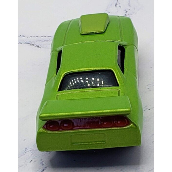 Maisto Slayer Diecast Green Metal 1/64th Scale Car - Picture 4 of 6